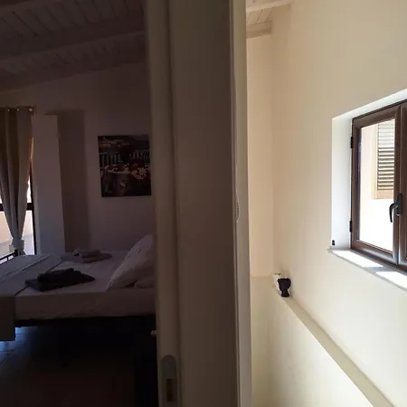 Rooms Home Bed & Breakfast 3*