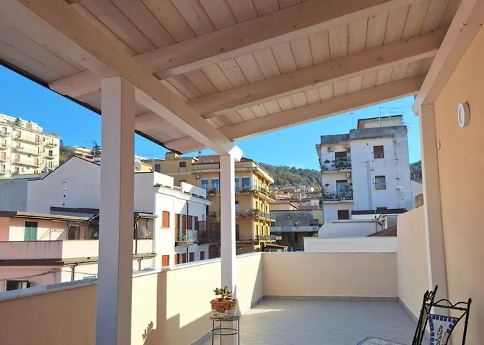 Alojamento de Acomodação e Pequeno-almoço Rooms Home 3*