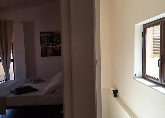 Rooms Home Alojamento de Acomodação e Pequeno-almoço 3*