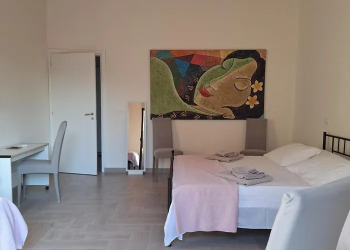 Rooms Home Alojamento de Acomodação e Pequeno-almoço 3*